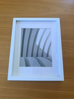 Room Essentials White Thin Gallery Frame with matt/glass